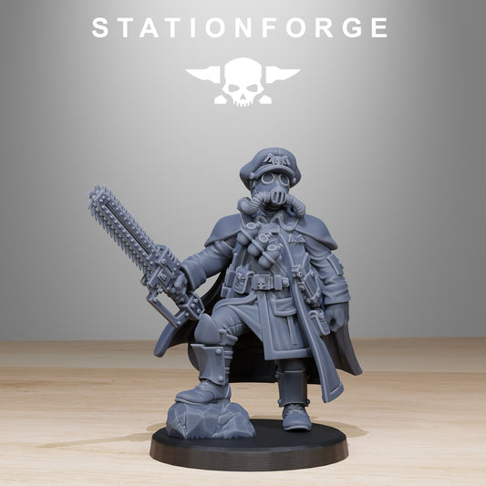 GrimGuard Frostwatch Officer Miniature - Station Forge Warhammer Figures