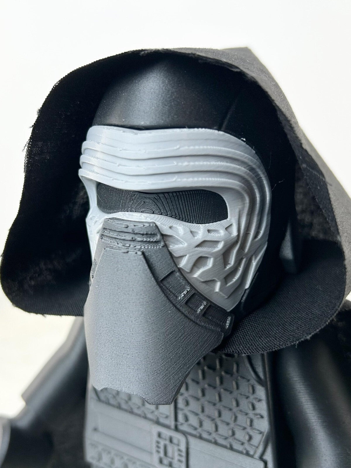 3D Printed. 9" Brick inspired Deluxe Kylo Ren with cape