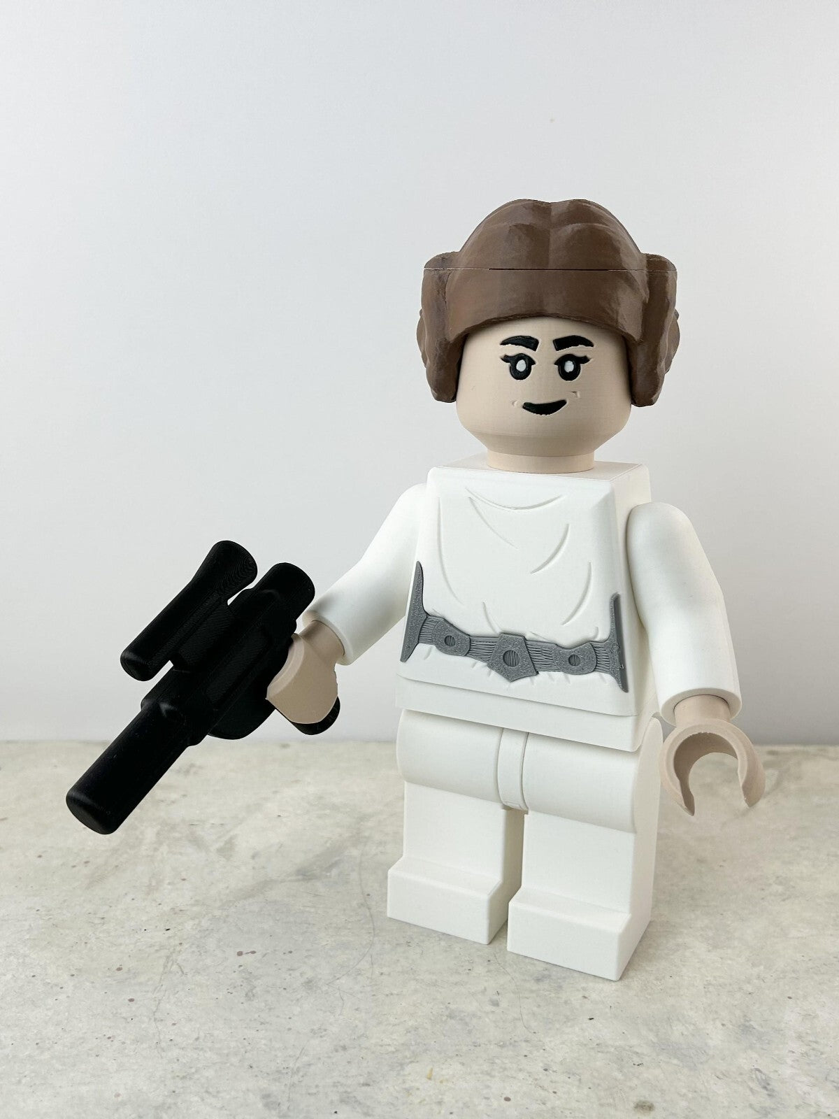 3D Printed. 9" Brick inspired Deluxe Princess Leia Figure