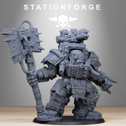 The Orkaz Commander from Station Forge 32mm