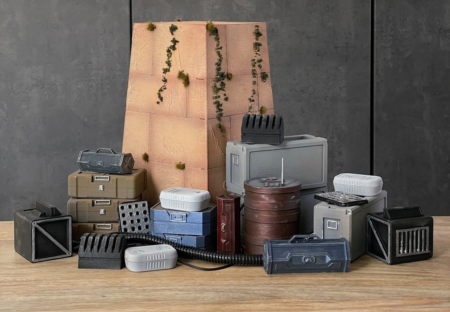3D printed Yavin crates, barrels, case and engine for Black series