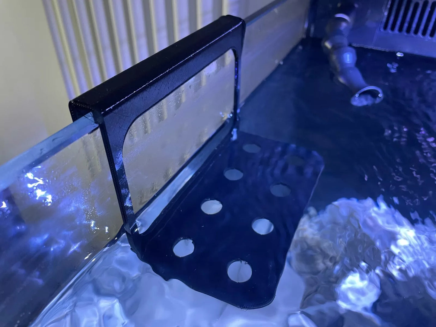 Hanging frag rack for marine corals aquarium
